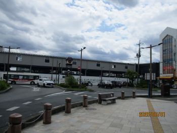 33(1)IMG_2456 春日部駅東口駅前